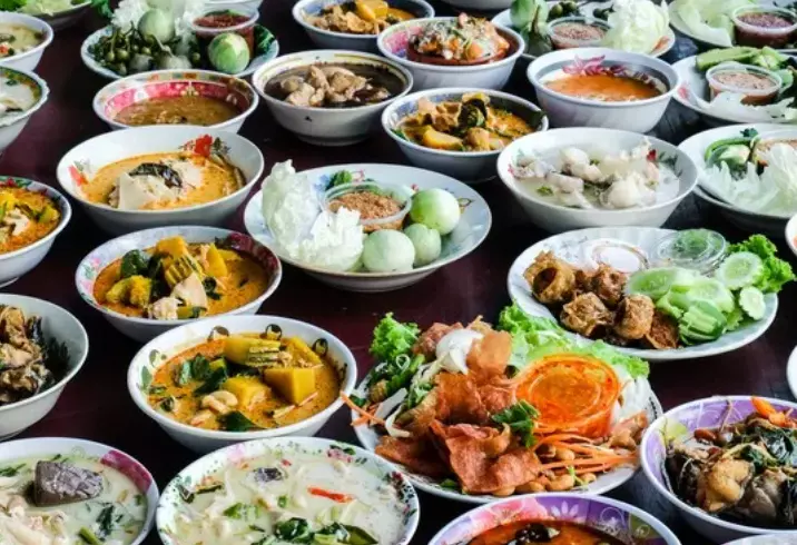 ۱۱ غذایی که باید در تایلند امتحان کنید